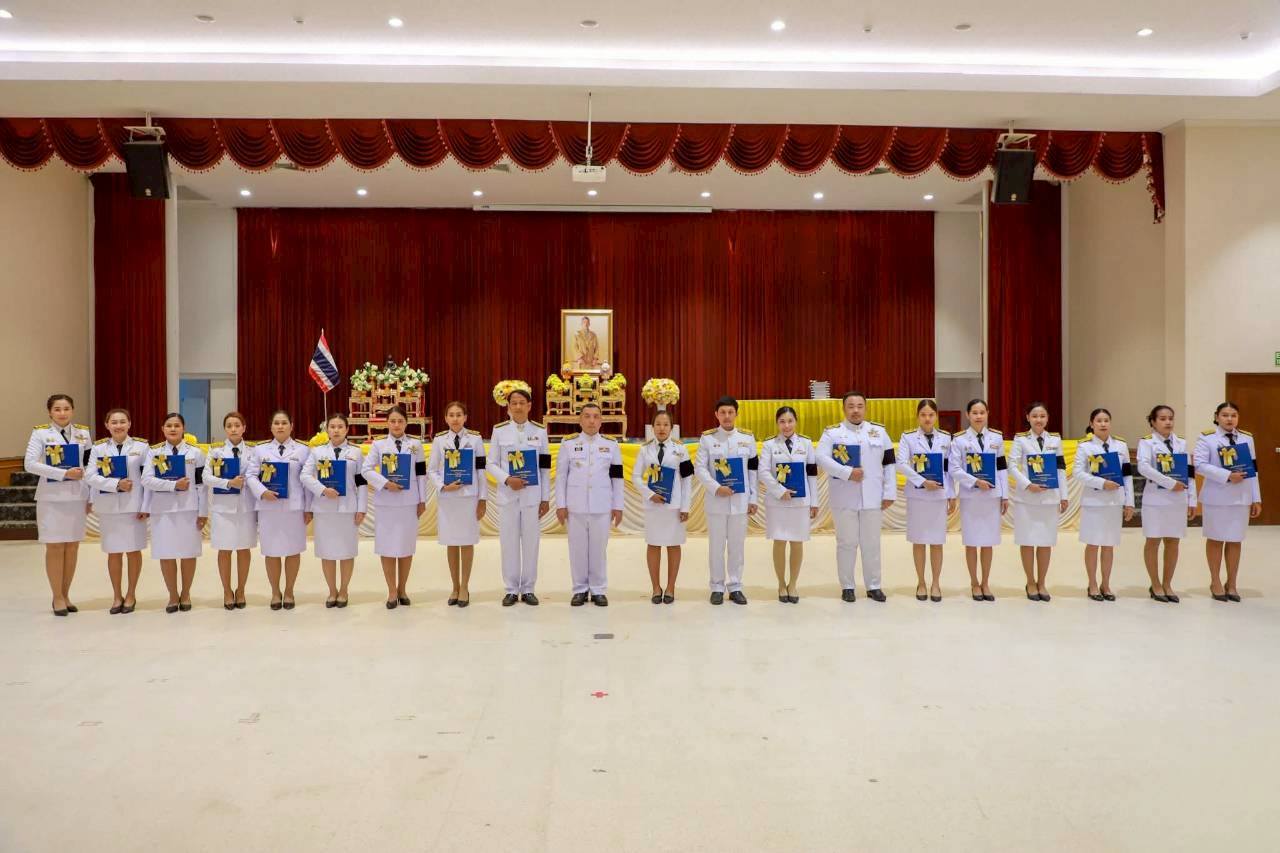 เมื่อวันที่ 12 มีนาคม 2569   นางสาวนิตยา ยีรัน พร้อมด้วยนางสาวพรนภา คิดคล่อง ครูโรงเรียนท่าสะท้อนวิทยา เข้าร่วมพิธีมอบหนังสือสารานุกรมไทยสำหรับเยาวชน เล่มที่ 45 ฉบับพระราชทาน โดยพระราชประสงค์ในพระบาทสมเด็จพระบรมชนกาธิเบศร มหาภูมิพลอดุลยเดชมหาราช บรมนาถบพิตร  ณ อาคารศูนย์กลางการประชุมสัมมนาภาคใต้ตอนบน  ศูนย์ราชการจังหวัดสุราษฎร์ธานี